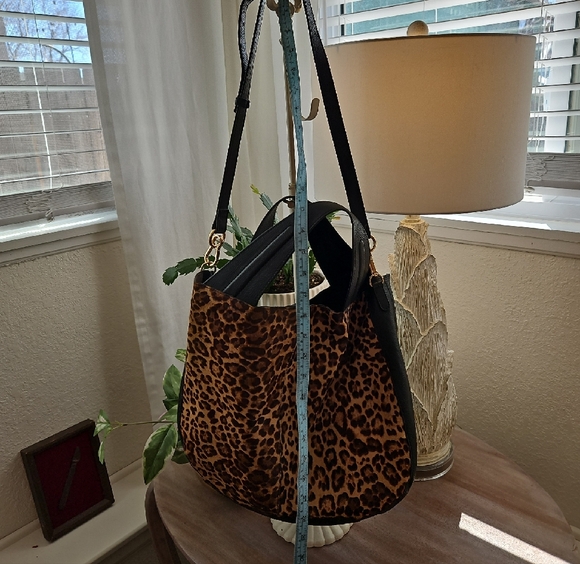 Vince Camuto Leopard Print Shoulder Bag with Black Trim - Picture 8 of 12